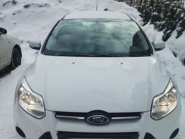 Білий Форд Фокус, об'ємом двигуна 1 л та пробігом 130 тис. км за 6500 $, фото 1 на Automoto.ua