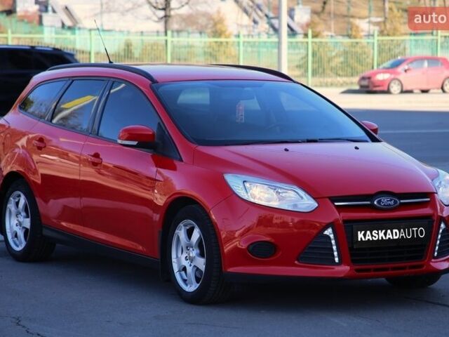 Білий Форд Фокус, об'ємом двигуна 1 л та пробігом 150 тис. км за 6600 $, фото 1 на Automoto.ua