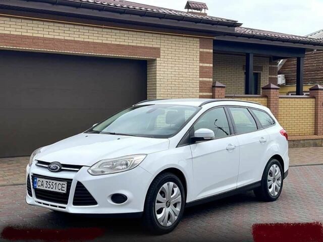 Белый Форд Фокус, объемом двигателя 1.6 л и пробегом 217 тыс. км за 7200 $, фото 1 на Automoto.ua