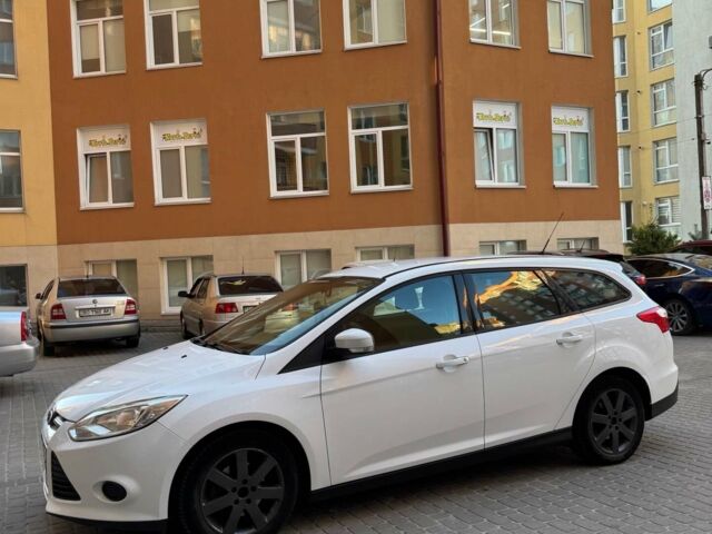 Білий Форд Фокус, об'ємом двигуна 1 л та пробігом 172 тис. км за 5200 $, фото 1 на Automoto.ua