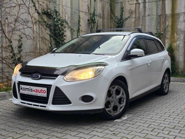 Білий Форд Фокус, об'ємом двигуна 1 л та пробігом 274 тис. км за 5899 $, фото 1 на Automoto.ua