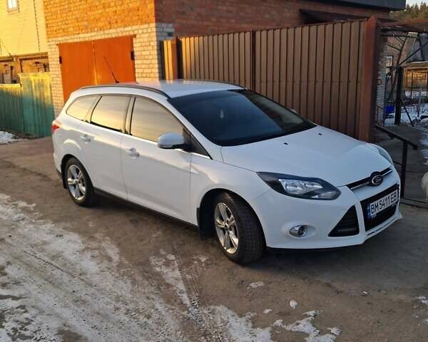 Форд Фокус 2013 в Сумах на Automoto.ua Белый Форд Фокус, объемом двигателя 1.6 л и пробегом 228 тыс. км за 7500 $, фото 1 на Automoto.ua