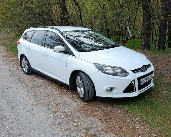 Белый Форд Фокус, объемом двигателя 1.6 л и пробегом 133 тыс. км за 7800 $, фото 1 на Automoto.ua
