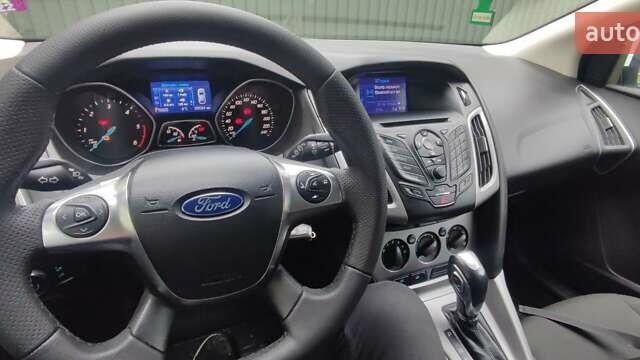 Белый Форд Фокус, объемом двигателя 2 л и пробегом 318 тыс. км за 7000 $, фото 1 на Automoto.ua