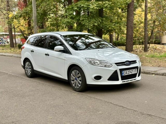 Белый Форд Фокус, объемом двигателя 1.6 л и пробегом 243 тыс. км за 7400 $, фото 1 на Automoto.ua