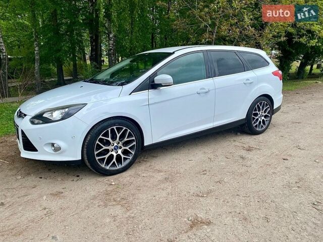 Белый Форд Фокус, объемом двигателя 2 л и пробегом 191 тыс. км за 8200 $, фото 1 на Automoto.ua