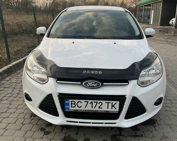Белый Форд Фокус, объемом двигателя 1.6 л и пробегом 240 тыс. км за 7999 $, фото 1 на Automoto.ua