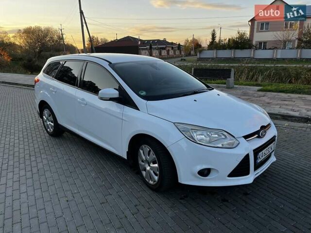 Белый Форд Фокус, объемом двигателя 1.6 л и пробегом 315 тыс. км за 6900 $, фото 1 на Automoto.ua