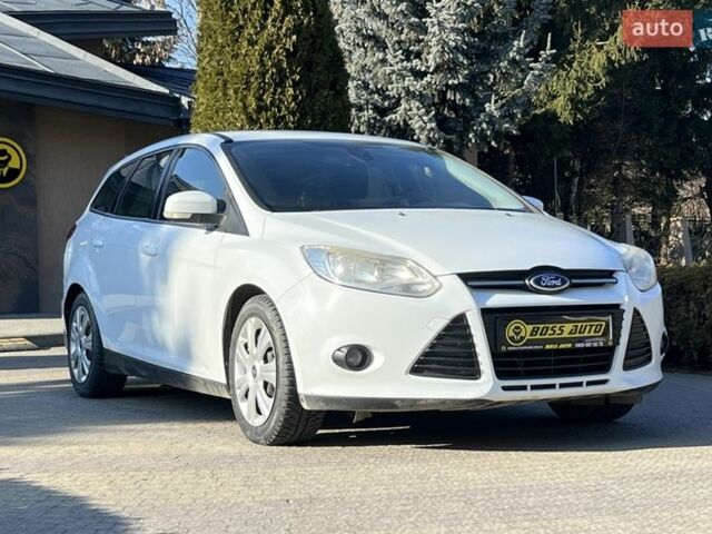 Білий Форд Фокус, об'ємом двигуна 1.56 л та пробігом 300 тис. км за 7850 $, фото 1 на Automoto.ua