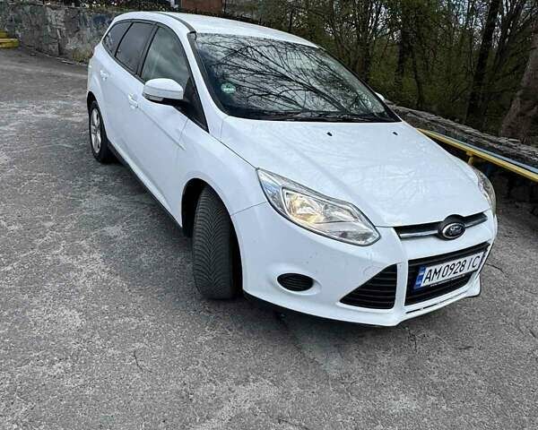 Білий Форд Фокус, об'ємом двигуна 1 л та пробігом 270 тис. км за 5899 $, фото 1 на Automoto.ua