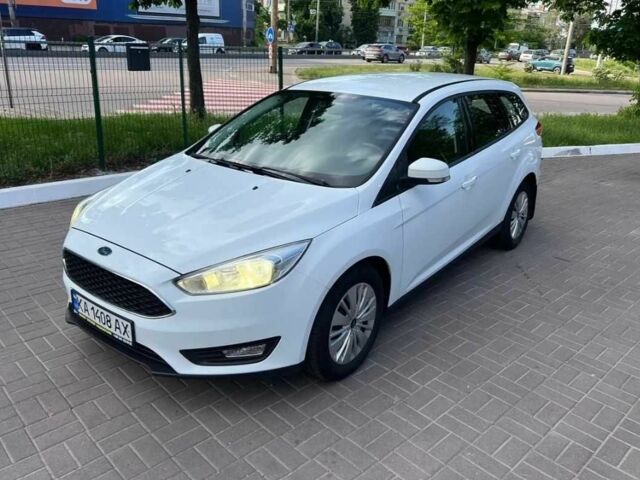 Белый Форд Фокус, объемом двигателя 1 л и пробегом 146 тыс. км за 7200 $, фото 1 на Automoto.ua
