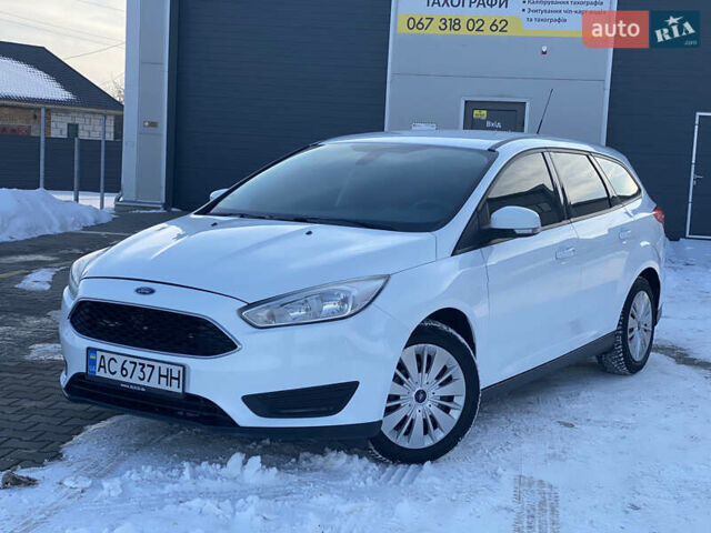 Білий Форд Фокус, об'ємом двигуна 1.5 л та пробігом 253 тис. км за 8299 $, фото 1 на Automoto.ua