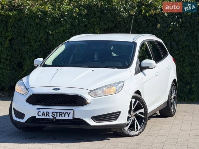 Білий Форд Фокус, об'ємом двигуна 1 л та пробігом 257 тис. км за 5999 $, фото 1 на Automoto.ua