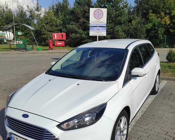 Форд Фокус 2015 у Івано-Франківську на Automoto.ua Білий Форд Фокус, об'ємом двигуна 1.5 л та пробігом 213 тис. км за 10200 $, фото 1 на Automoto.ua