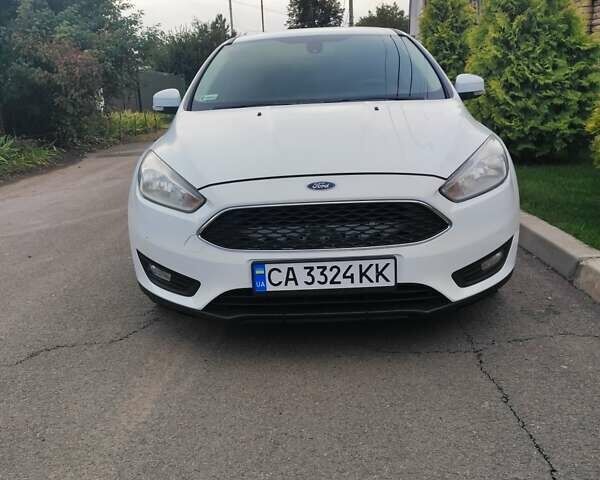 Форд Фокус 2016 в Умани на Automoto.ua Белый Форд Фокус, объемом двигателя 1.5 л и пробегом 285 тыс. км за 8450 $, фото 1 на Automoto.ua