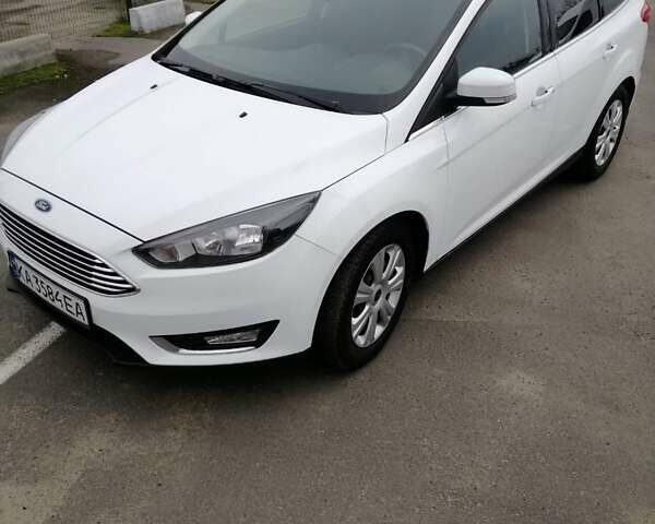 Белый Форд Фокус, объемом двигателя 2 л и пробегом 260 тыс. км за 14300 $, фото 1 на Automoto.ua