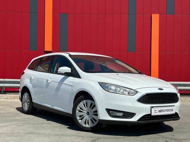 Белый Форд Фокус, объемом двигателя 1 л и пробегом 216 тыс. км за 6190 $, фото 1 на Automoto.ua