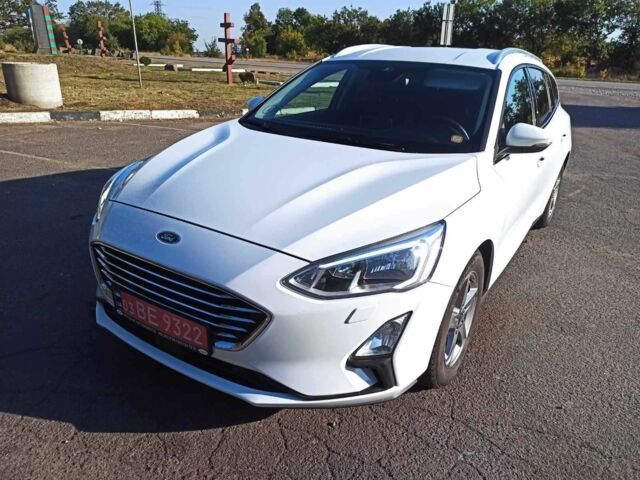 Білий Форд Фокус, об'ємом двигуна 1.5 л та пробігом 173 тис. км за 15800 $, фото 1 на Automoto.ua