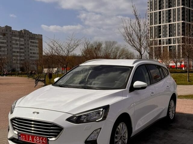 Білий Форд Фокус, об'ємом двигуна 1.5 л та пробігом 92 тис. км за 13800 $, фото 1 на Automoto.ua