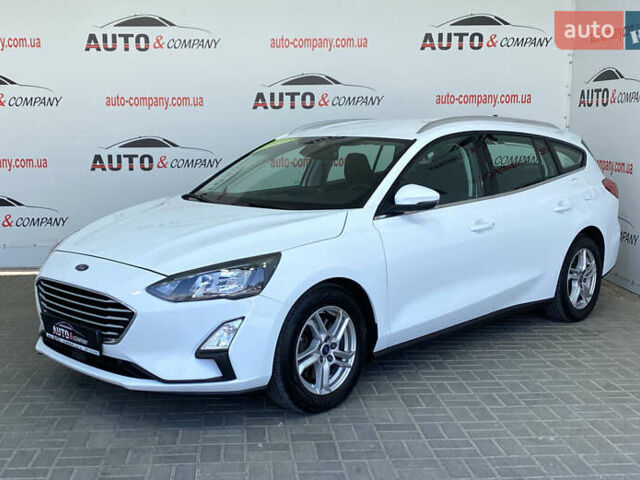 Белый Форд Фокус, объемом двигателя 1.5 л и пробегом 194 тыс. км за 13950 $, фото 1 на Automoto.ua
