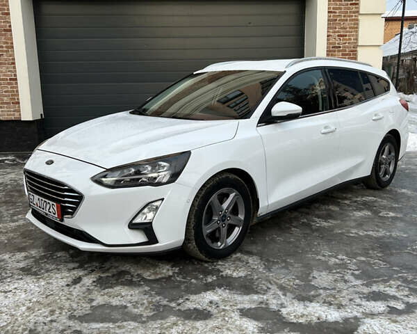 Белый Форд Фокус, объемом двигателя 0 л и пробегом 196 тыс. км за 15900 $, фото 1 на Automoto.ua