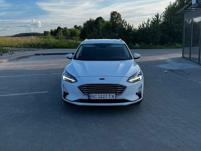Білий Форд Фокус, об'ємом двигуна 1.5 л та пробігом 194 тис. км за 14700 $, фото 1 на Automoto.ua