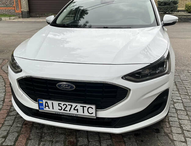 Білий Форд Фокус, об'ємом двигуна 1.5 л та пробігом 181 тис. км за 17800 $, фото 1 на Automoto.ua