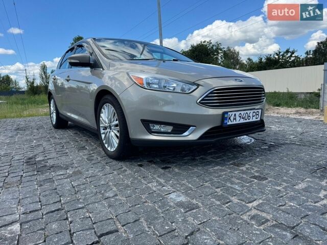 Бежевий Форд Фокус, об'ємом двигуна 2 л та пробігом 186 тис. км за 8200 $, фото 1 на Automoto.ua
