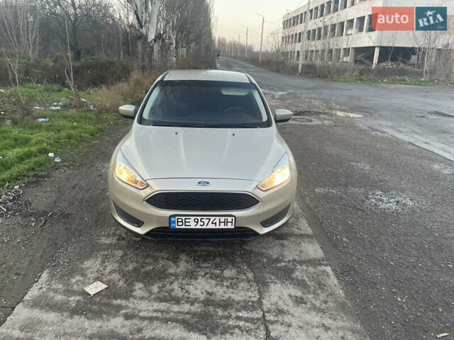 Бежевий Форд Фокус, об'ємом двигуна 2 л та пробігом 105 тис. км за 9200 $, фото 1 на Automoto.ua