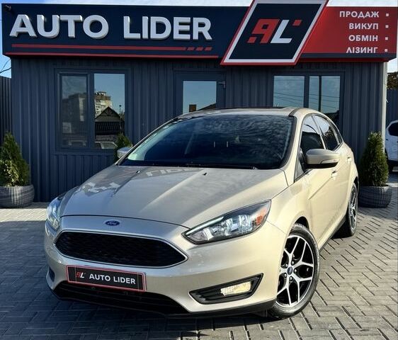 Бежевий Форд Фокус, об'ємом двигуна 2 л та пробігом 114 тис. км за 9600 $, фото 1 на Automoto.ua