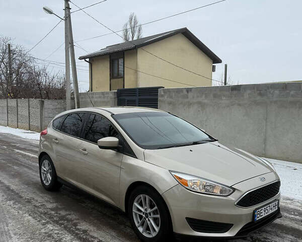 Бежевый Форд Фокус, объемом двигателя 2 л и пробегом 105 тыс. км за 9200 $, фото 1 на Automoto.ua