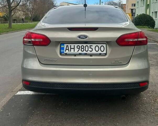 Форд Фокус 2015 в Днепре (Днепропетровске) на Automoto.ua Бежевый Форд Фокус, объемом двигателя 2 л и пробегом 160 тыс. км за 7300 $, фото 1 на Automoto.ua