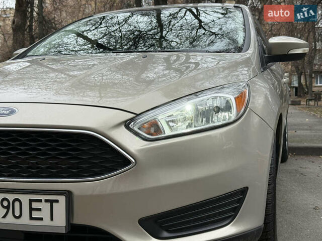 Бежевый Форд Фокус, объемом двигателя 2 л и пробегом 123 тыс. км за 9000 $, фото 1 на Automoto.ua