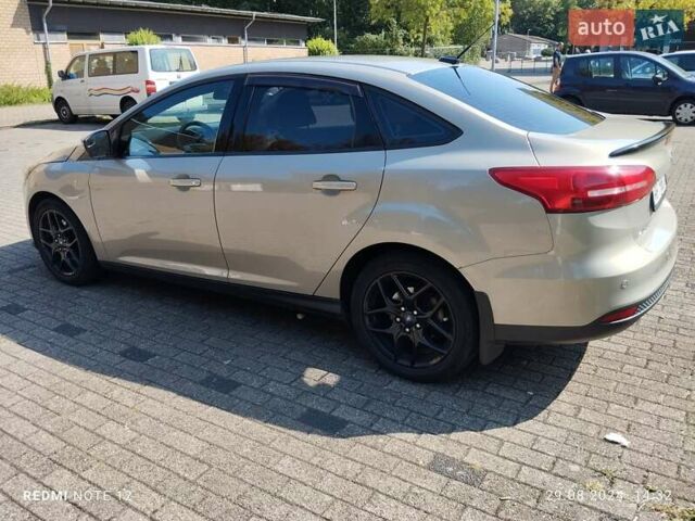 Бежевий Форд Фокус, об'ємом двигуна 2 л та пробігом 160 тис. км за 8500 $, фото 1 на Automoto.ua