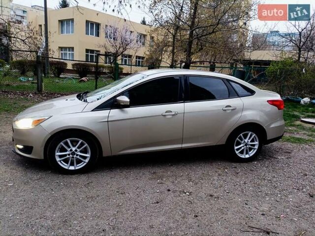 Бежевый Форд Фокус, объемом двигателя 2 л и пробегом 171 тыс. км за 6800 $, фото 1 на Automoto.ua