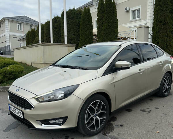 Бежевий Форд Фокус, об'ємом двигуна 2 л та пробігом 102 тис. км за 9400 $, фото 1 на Automoto.ua
