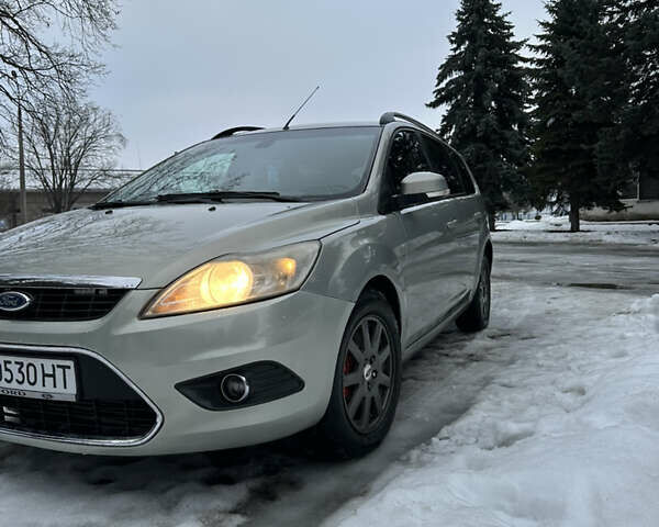 Бежевий Форд Фокус, об'ємом двигуна 0 л та пробігом 289 тис. км за 4100 $, фото 1 на Automoto.ua