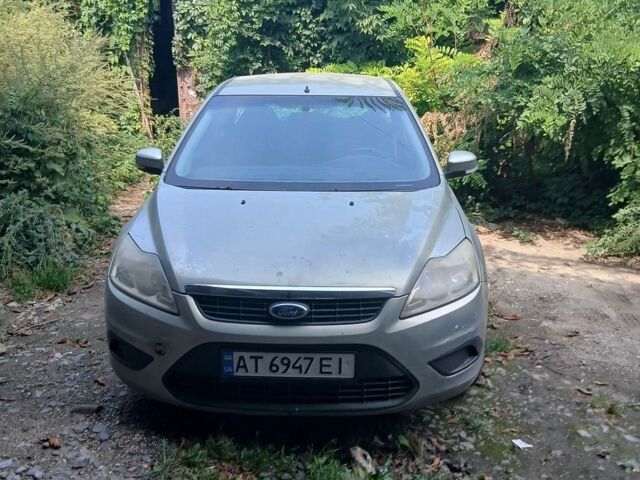 Бежевий Форд Фокус, об'ємом двигуна 1.6 л та пробігом 300 тис. км за 2200 $, фото 1 на Automoto.ua