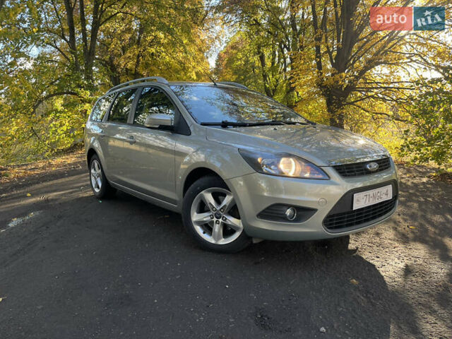 Бежевый Форд Фокус, объемом двигателя 0 л и пробегом 220 тыс. км за 6200 $, фото 1 на Automoto.ua