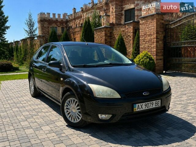 Черный Форд Фокус, объемом двигателя 1.6 л и пробегом 172 тыс. км за 3900 $, фото 1 на Automoto.ua