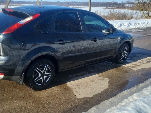 Чорний Форд Фокус, об'ємом двигуна 1.6 л та пробігом 212 тис. км за 5000 $, фото 1 на Automoto.ua