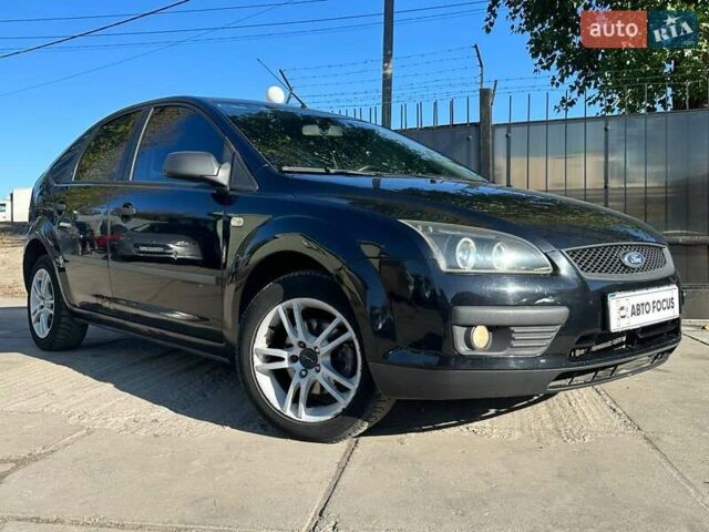 Черный Форд Фокус, объемом двигателя 1.6 л и пробегом 239 тыс. км за 4990 $, фото 1 на Automoto.ua