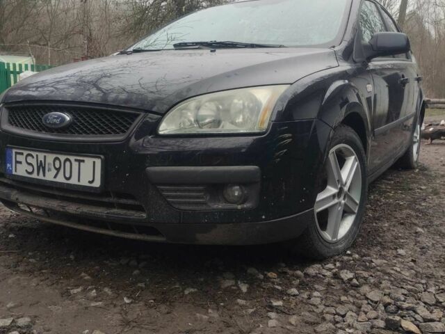 Черный Форд Фокус, объемом двигателя 1.6 л и пробегом 300 тыс. км за 1100 $, фото 1 на Automoto.ua