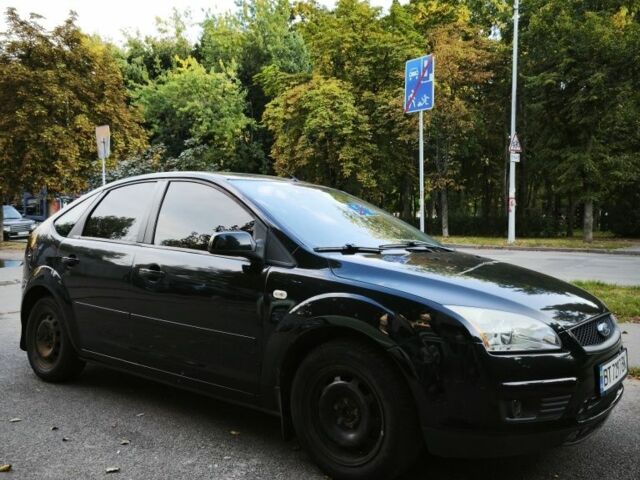 Черный Форд Фокус, объемом двигателя 1.6 л и пробегом 155 тыс. км за 4000 $, фото 1 на Automoto.ua