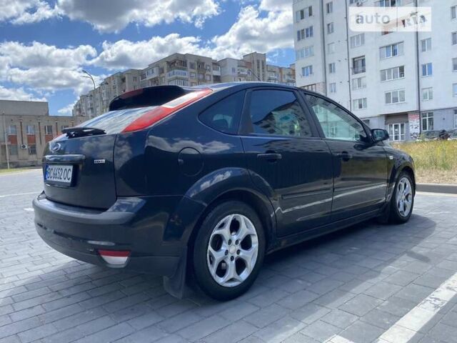 Черный Форд Фокус, объемом двигателя 1.6 л и пробегом 319 тыс. км за 4000 $, фото 1 на Automoto.ua