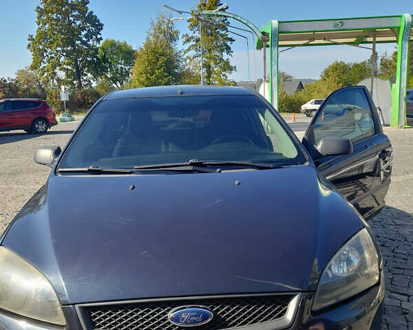 Чорний Форд Фокус, об'ємом двигуна 1.6 л та пробігом 228 тис. км за 4150 $, фото 1 на Automoto.ua
