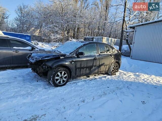Чорний Форд Фокус, об'ємом двигуна 1.6 л та пробігом 200 тис. км за 2200 $, фото 1 на Automoto.ua