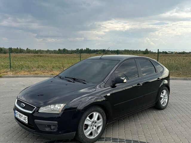 Черный Форд Фокус, объемом двигателя 1.6 л и пробегом 275 тыс. км за 4100 $, фото 1 на Automoto.ua