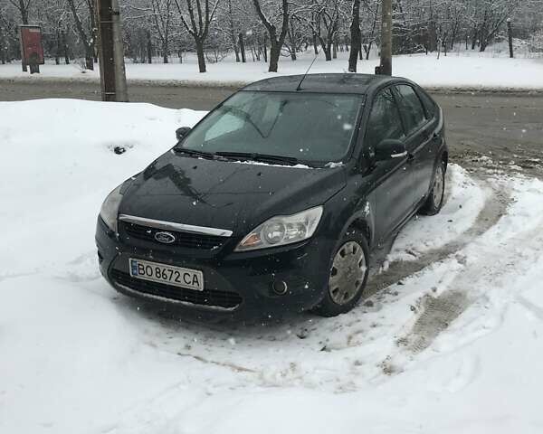 Черный Форд Фокус, объемом двигателя 1.6 л и пробегом 250 тыс. км за 5000 $, фото 1 на Automoto.ua