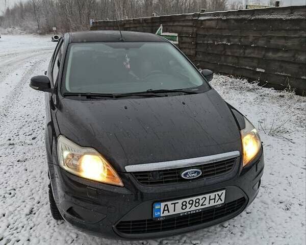 Черный Форд Фокус, объемом двигателя 1.8 л и пробегом 195 тыс. км за 5000 $, фото 1 на Automoto.ua